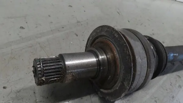 Mercedes ML W166 Drivaxel Vänster Bak A1663501010 image 4