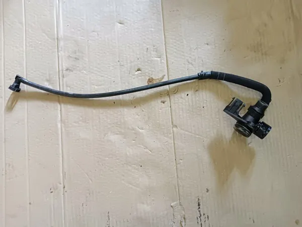 Raccourci de durite de refroidissement OEM 06H121132H VW Audi image 2