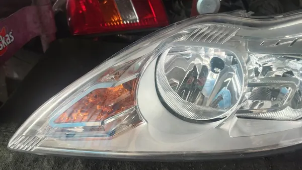 Faros izquierdo Ford Focus MK2 LIFT image 2
