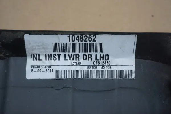 Skydd Nissan D40 OSŁONA POD DESKĘ - OEM Del image 6
