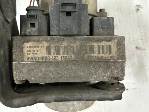 Bomba hidráulica Volkswagen OE 6Q0423155AJ image 2