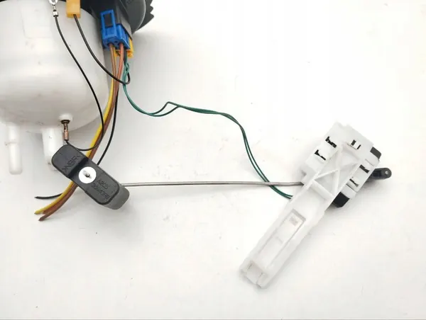 Brandstofpomp Porsche PANAMERA 2012 image 4