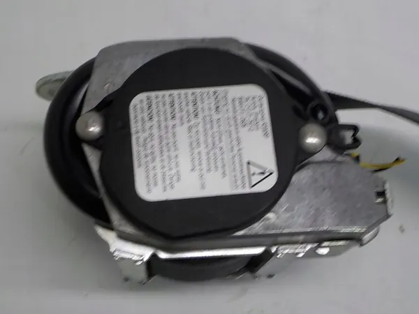 VW Golf VI Sicherheitsgurt rechts OEM 1K4857706AJ image 5