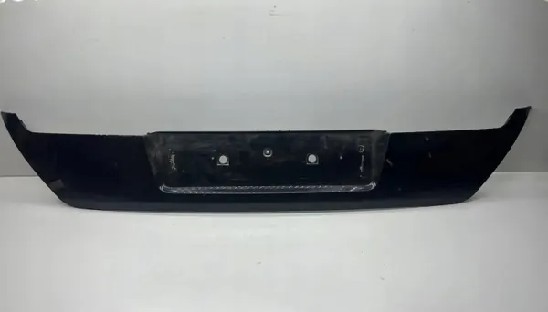 Moldura maletero BMW 7 E65 OEM 5113-8223241 - Usado image 2