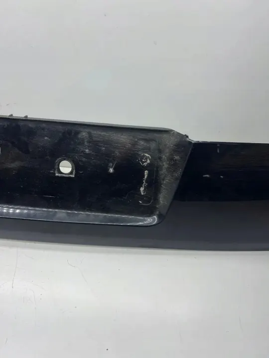 Moldura maletero BMW 7 E65 OEM 5113-8223241 - Usado image 3