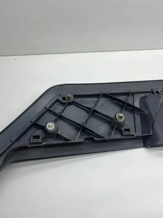 Moldura maletero BMW 7 E65 OEM 5113-8223241 - Usado image 6