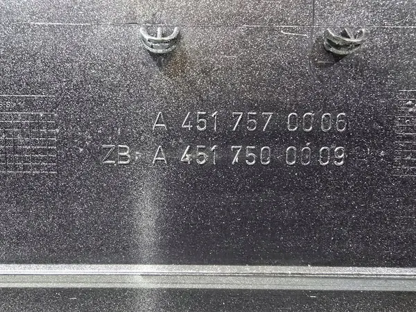 Rear Trunk Lid Smart Fortwo II 451 07-14 A4517570006 image 3