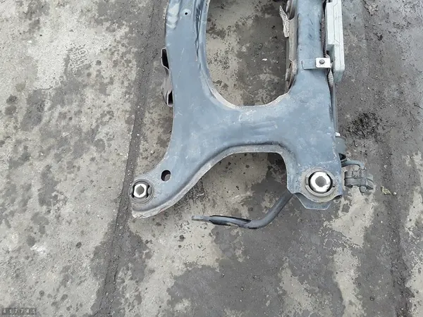 Cadre auxiliaire Land Rover Range Rover Evoque 2016 T033a image 3