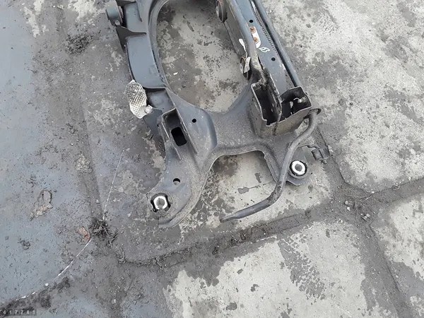 Cadre auxiliaire Land Rover Range Rover Evoque 2016 T033a image 8