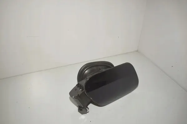 Bouchon de réservoir BMW F40 1.5L 2022 OEM 51767454411 image 3