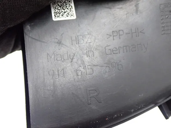 Jarruilman kanava OEM 9J1615396 Oikea taka Porsche Taycan image 4