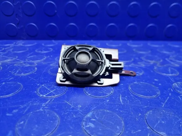 OEM 8W7035400D oikea etuoven kaiutin Audi A5 image 2