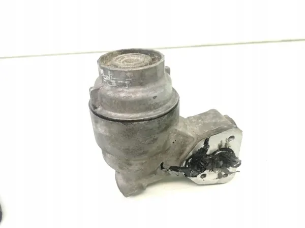 Lexus Ölfilterbasis OEM FRC20567 - Gebraucht image 2