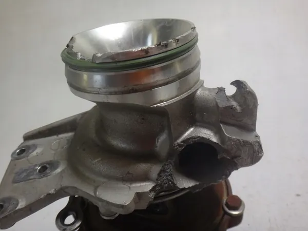 Turbo MINI Cooper BMW F45 F46 F48 B37 OEM image 9