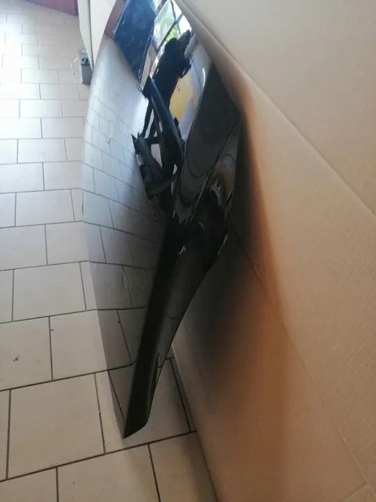 MAZDA VI GL 18- HUV LIFT image 4