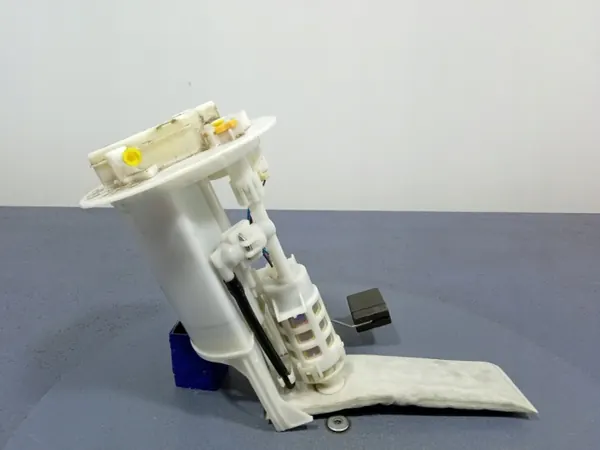 Polttoainepumpun kelluke OEM 77704-0D070 Toyotalle image 3