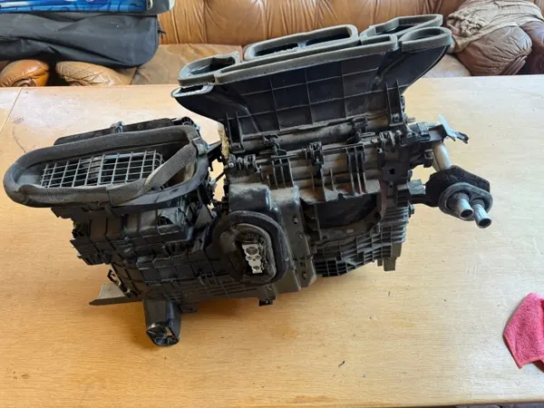 Toyota OE Verwarmingsventilator OEM 87010-0KF00 - Beschadigde Behuizing image 2