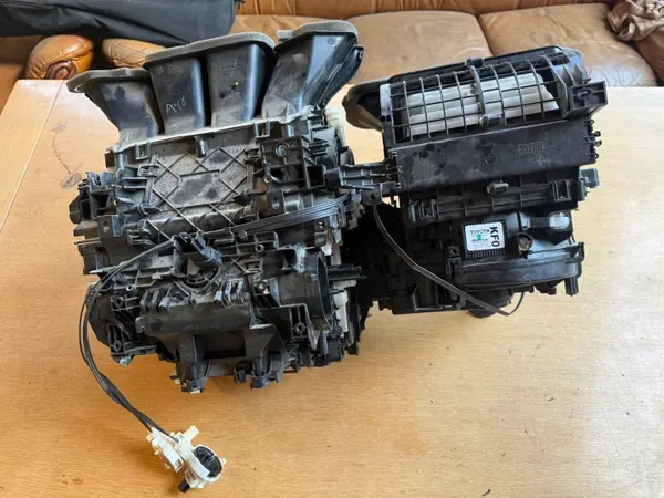 Toyota OE Verwarmingsventilator OEM 87010-0KF00 - Beschadigde Behuizing image 7