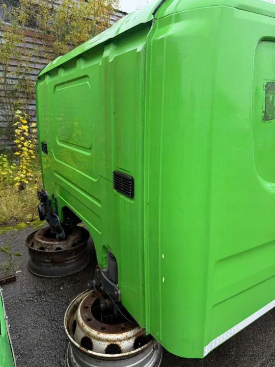 Cabine Scania CP 19 OEM 5333607 - Complète Verte image 4