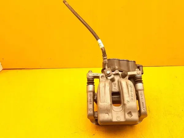 Mercedes-Benz GLB x247 A35 AMG Jarrusatula Takana Oikea A2474230400 image 7