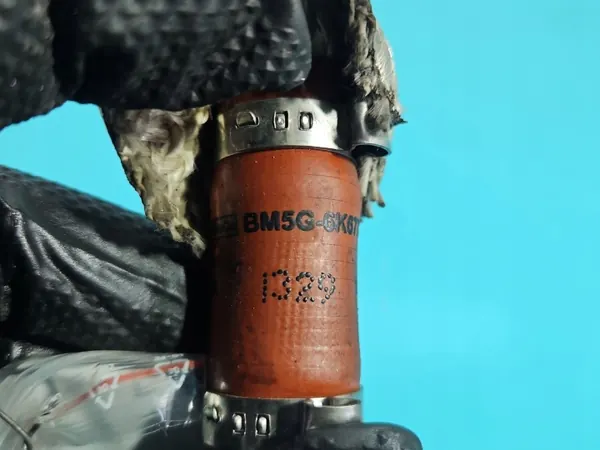 Tubo de Lubrificação Turbo Volvo Usado OEM BM5G-6K677-DA image 3