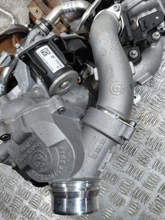 Kit de Turbocompressor BMW OEM 8570240-43 para 4.0d B57 image 8