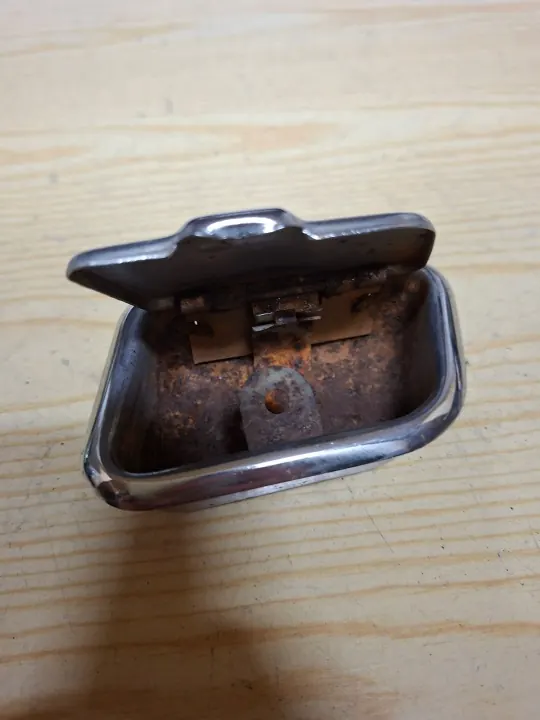 Aschenbecher Links Hinten OEM 1212323232323 für Fiat 125P image 3