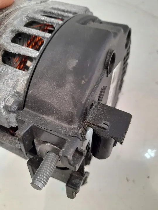 Vaihtovirtageneraattori Mercedes-Benz A0009068206 image 3