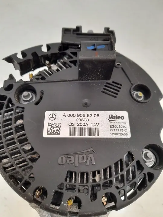 Vaihtovirtageneraattori Mercedes-Benz A0009068206 image 6