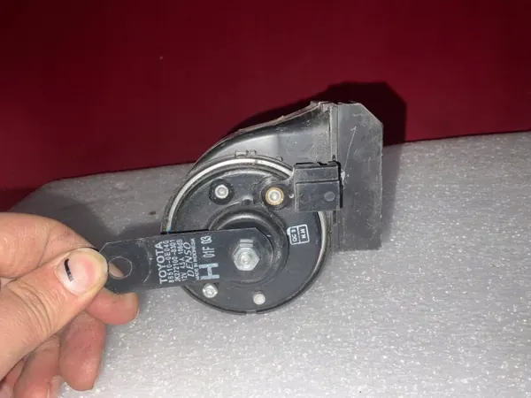 Toyota Sienna 2.5 Hybrid Rechter Toeter OEM 2022- image 6
