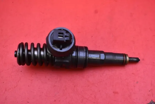 Bomba de inyección OEM 038135073BN para VW Polo 1.4 TDI image 2