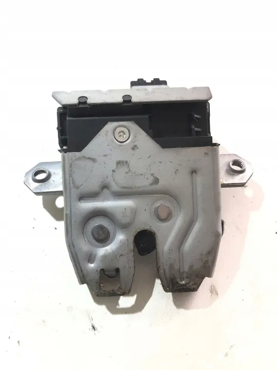 Cerra maletero Volvo XC60 OEM 31335052 - Usado image 6