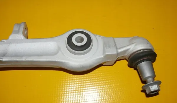 TRW JTC980 Braccio di Controllo Inferiore image 3