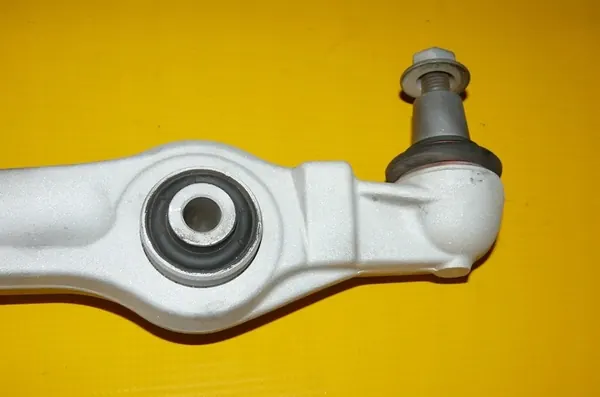 TRW JTC980 Braccio di Controllo Inferiore image 5