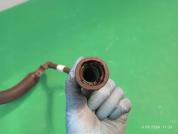 Maserati Ventilatieslang 06700369290 image 6