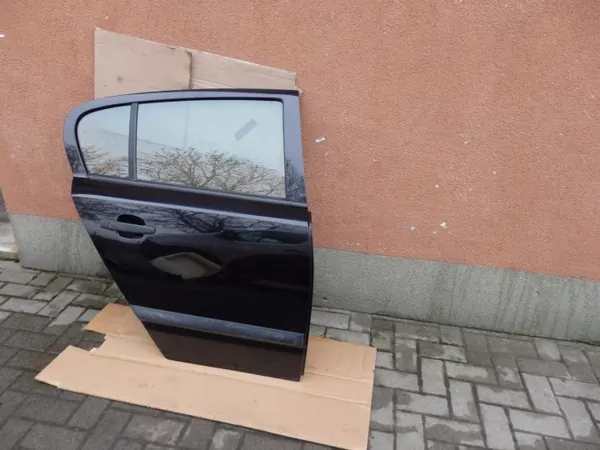 OEM Ovi Opel Astra H - Oikea Taka Pyöreä Pistoke image 2