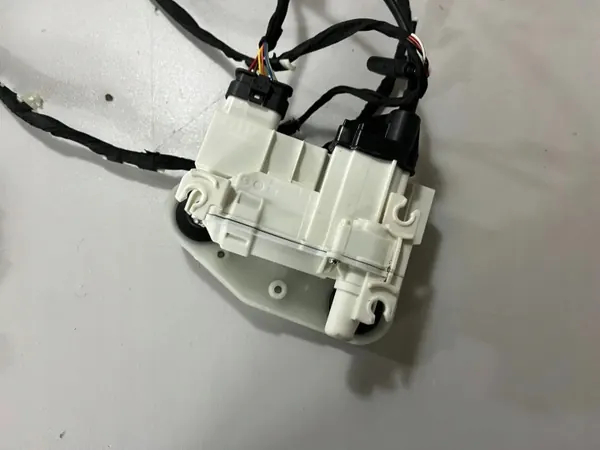 Conjunto de fechaduras BMW 7477709 com fecho automático image 5