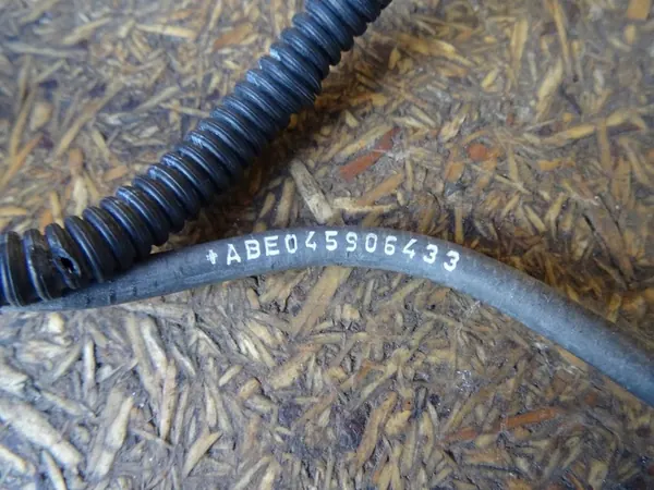 Kampiakselin Anturi AUDI A3 8P GOLF V OCTAVIA II 045906433 image 2