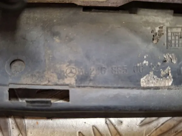 MERCEDES B KLASA W246 Halógeno IZQUIERDO LED DRL image 3