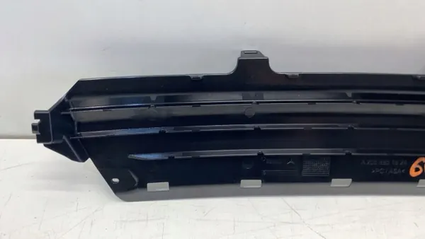 OEM A2058851524 Achterbumperafdekplaat - Gebruikt image 5