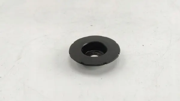 Toyota Etujousimen kiinnike OEM LAA26917 - Käytetty image 4