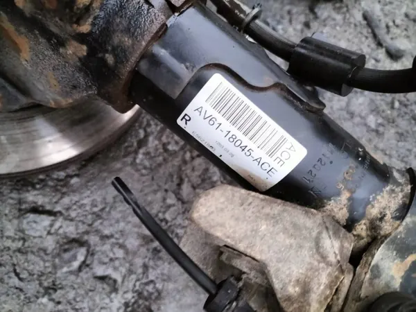 OEM AV6118045ACE Amortiguador Delantero Derecho Ford C-Max MK2 image 7