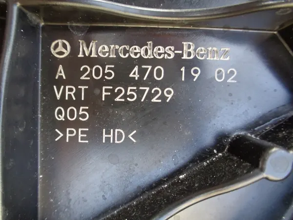 Tanque AdBlue Mercedes OEM A0994711200 para Classe C W205 image 8