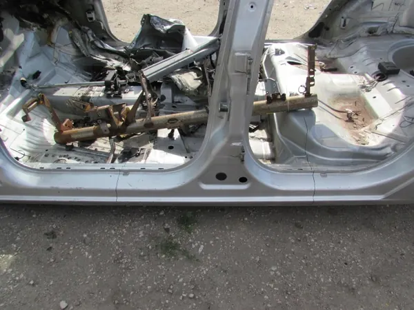 Poteau central avant gauche OEM Opel Astra HB 04-14 R. image 4