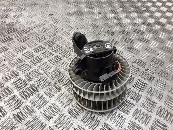 Mercedes-lämmityspuhallin OEM AM-521415 Käytetty image 3