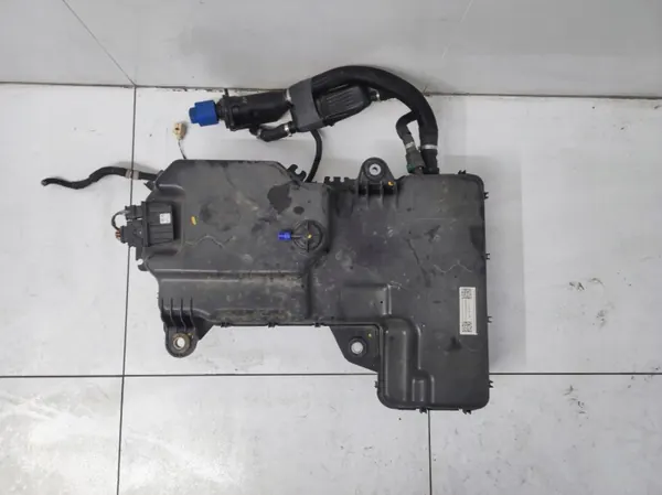 Tanque AdBlue OEM 7E0131877J para VW Transporter T6 image 2