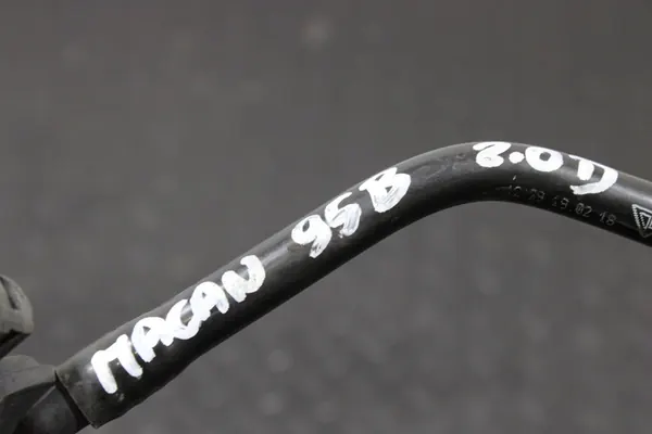 Tuyau de vide Porsche Macan 2.0T image 3