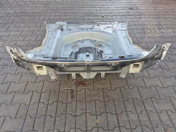 OEM PAS TYLNY WANNA BAGAŻNIKA 4WD 4X4 VITARA III 15- 18- LIFT LAKIER ZCE CZARNY image 2