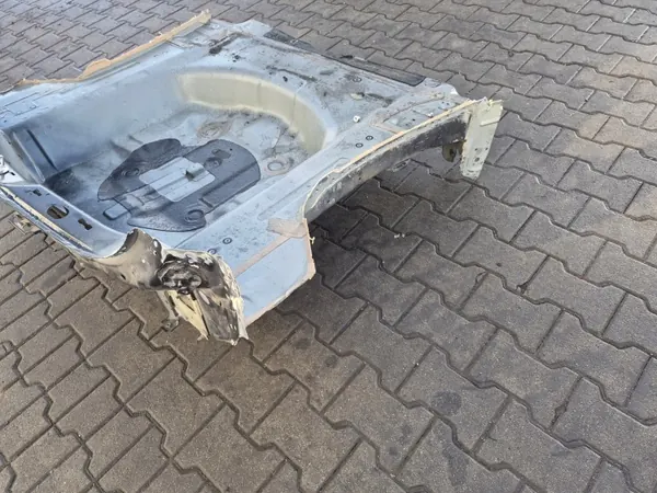 OEM PAS TYLNY WANNA BAGAŻNIKA 4WD 4X4 VITARA III 15- 18- LIFT LAKIER ZCE CZARNY image 6