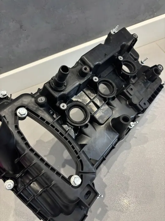 Tapa de válvulas Ford L1ME 6K273 BB - Usado image 7